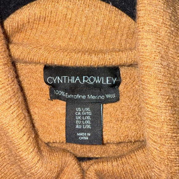 Cynthia Rowley Exquisite Tan 100% Fine Merino Wool Sweater - Picture 3 of 4
